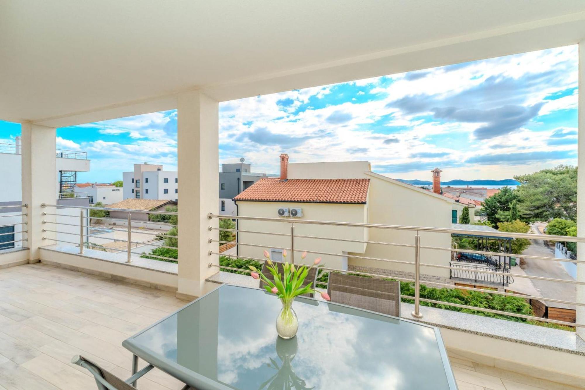 Apartment Deluxe Villa Carlotta Zadar Exterior photo